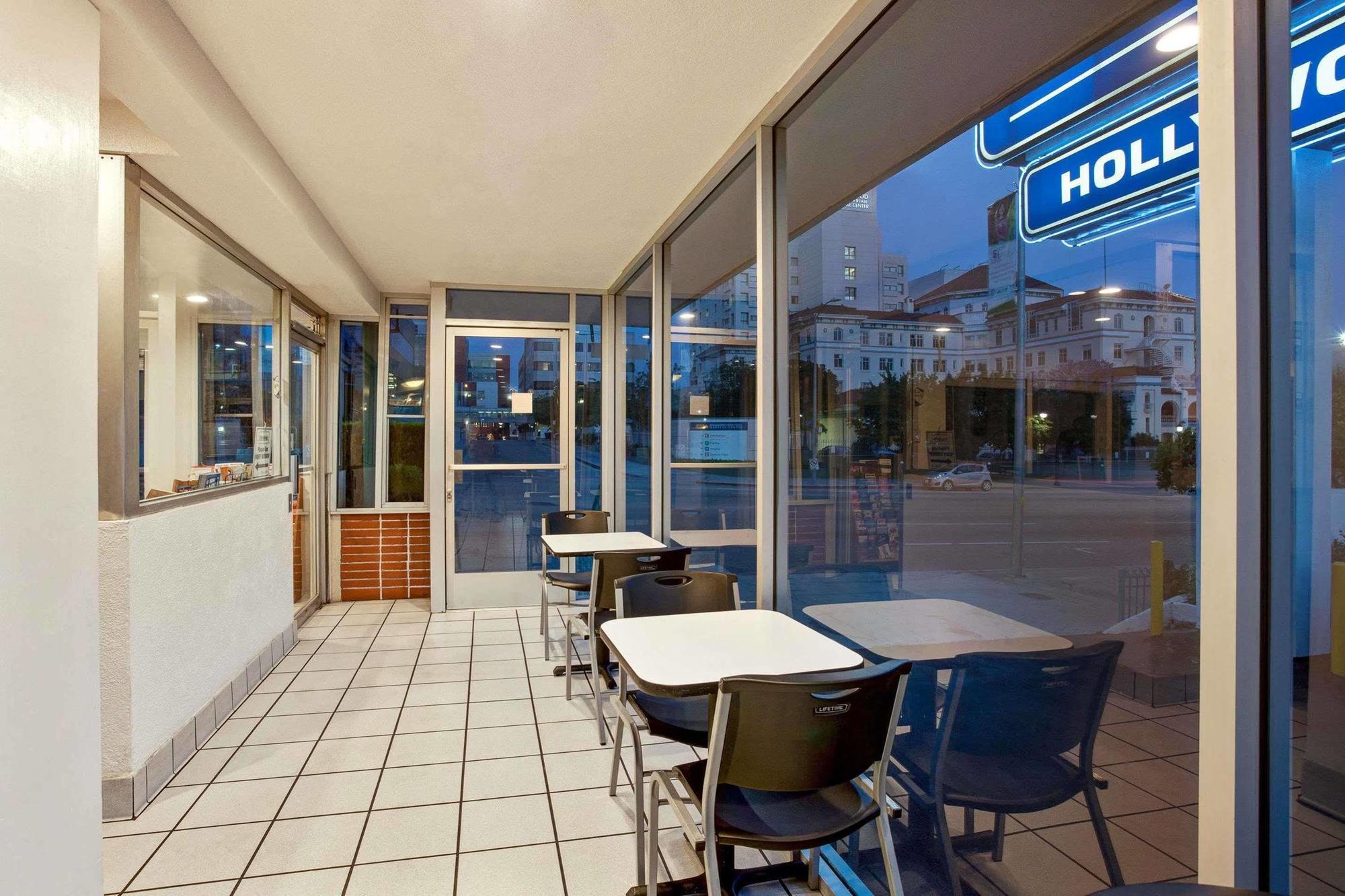 Travelodge By Wyndham Hollywood-Vermont/Sunset Los Angeles Ngoại thất bức ảnh